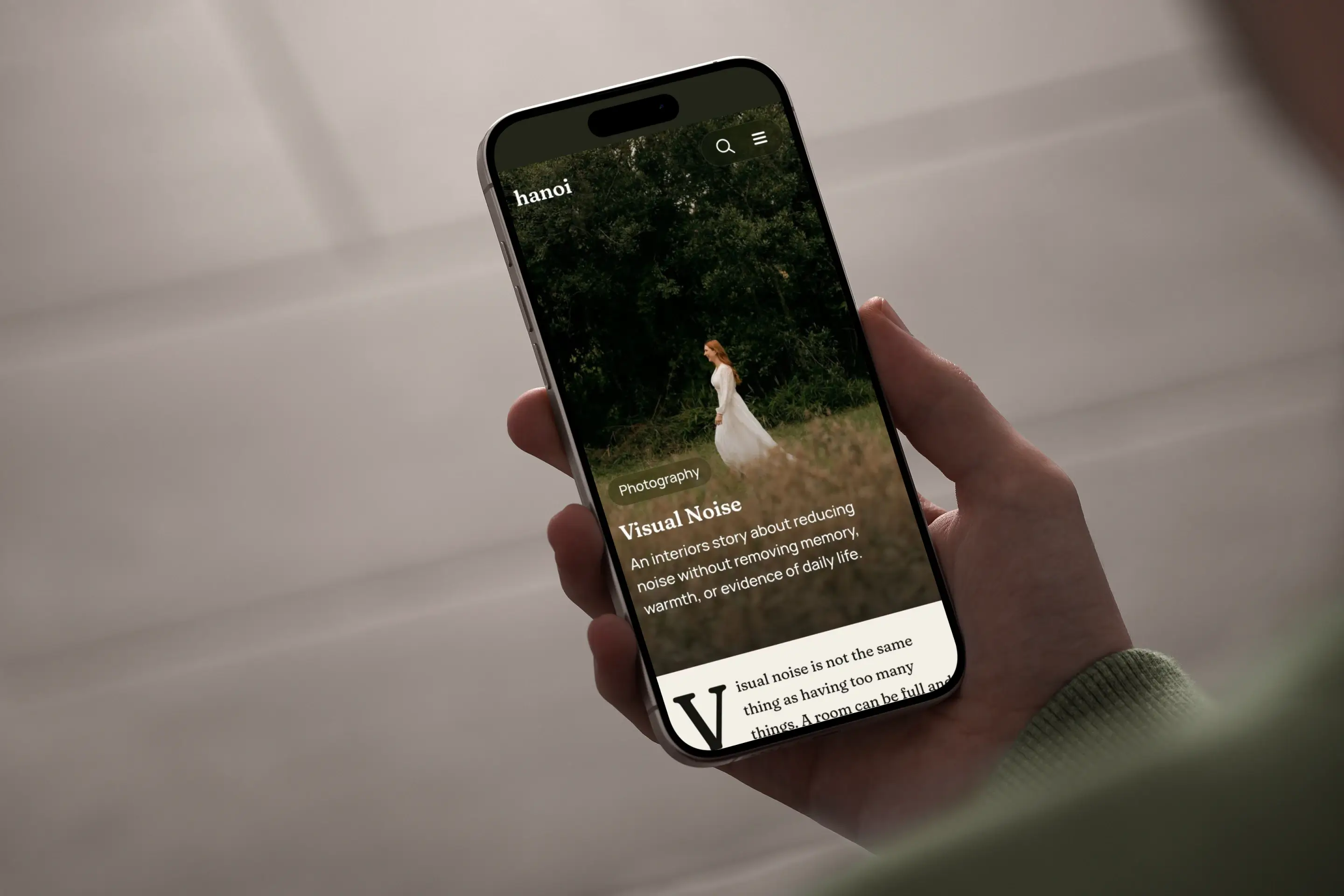 Hanoi Ghost Theme responsive homepage, navigation, and article layouts